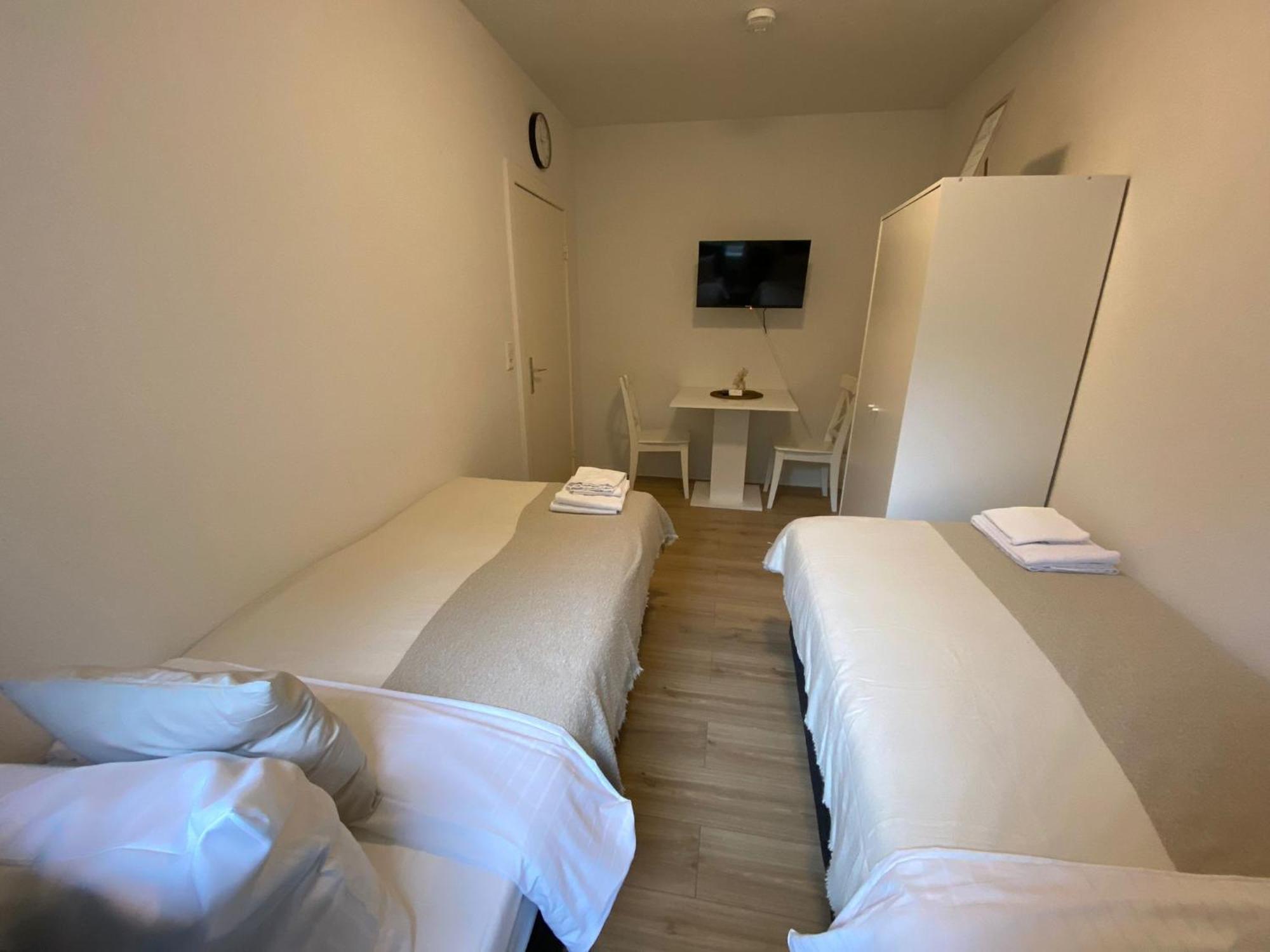 Neumünster Zentrale 3-Zimmer Wohnung Mit Balkon - Perfekt Fuer Monteure Und Familien מראה חיצוני תמונה
