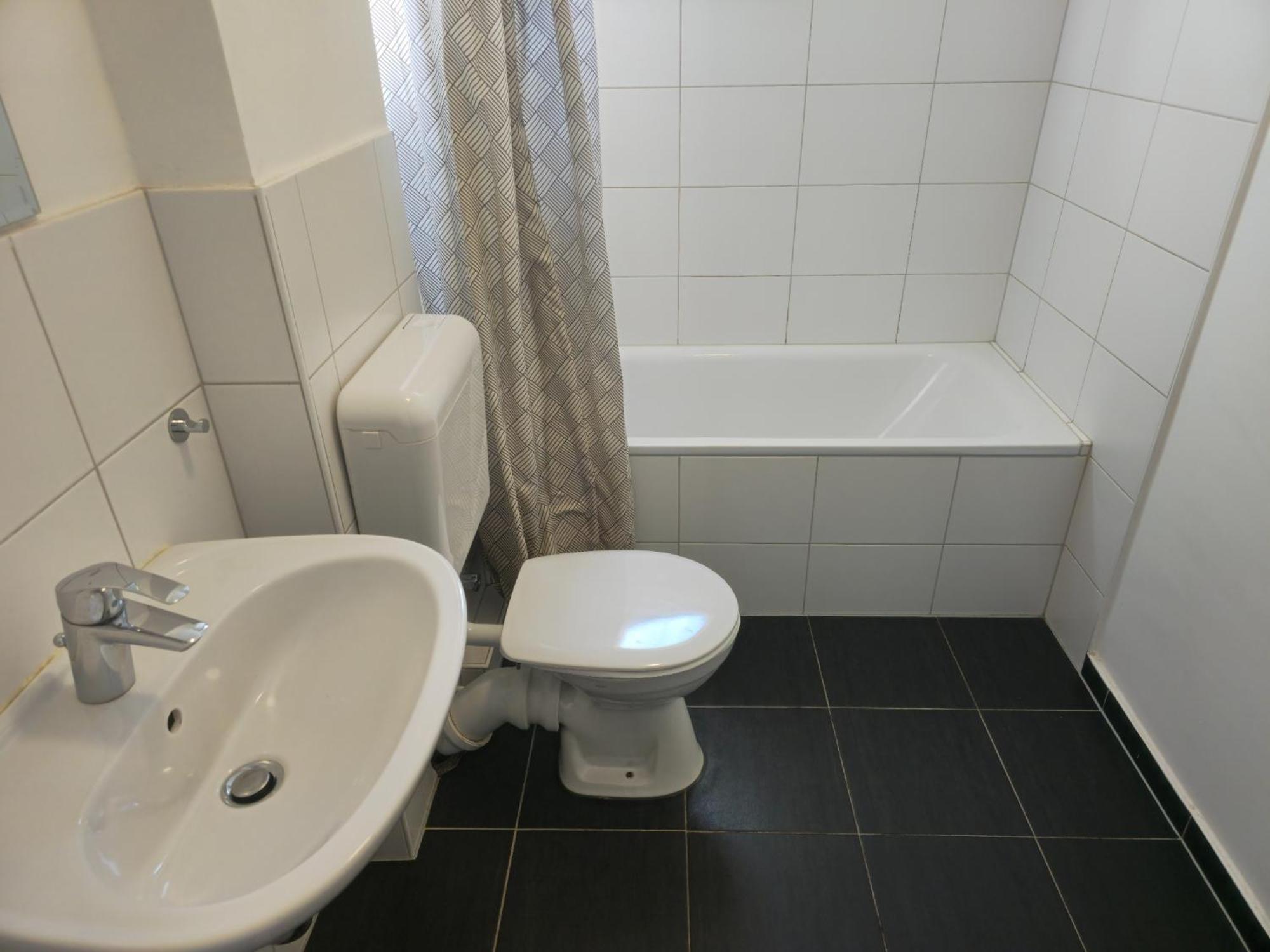 Neumünster Zentrale 3-Zimmer Wohnung Mit Balkon - Perfekt Fuer Monteure Und Familien מראה חיצוני תמונה